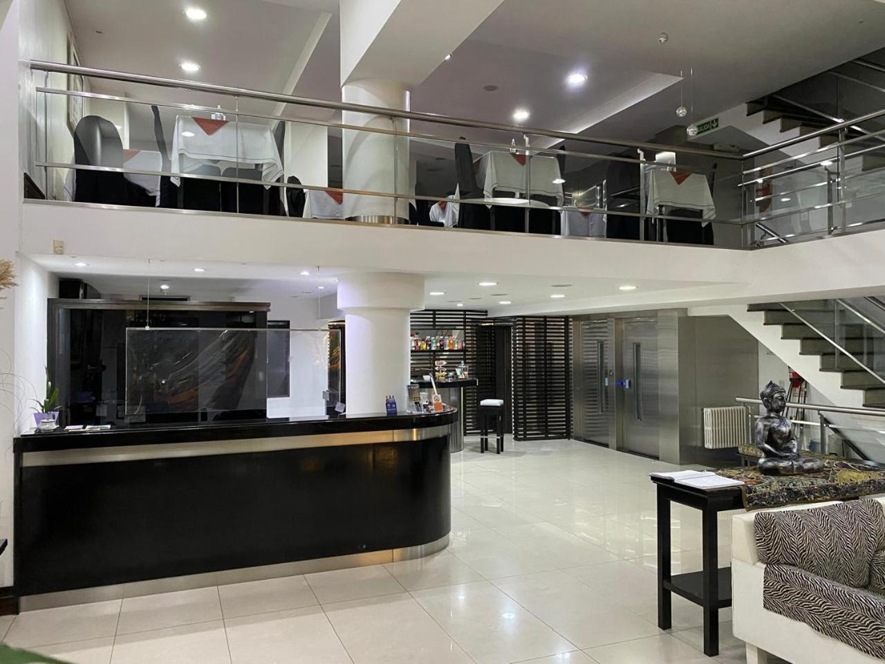 Corbel Superior Hotel 3*